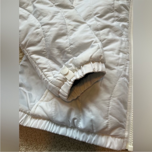 The North Face Quilted Fill Zip Puffer Jacket/Coat - Picture 7 of 9